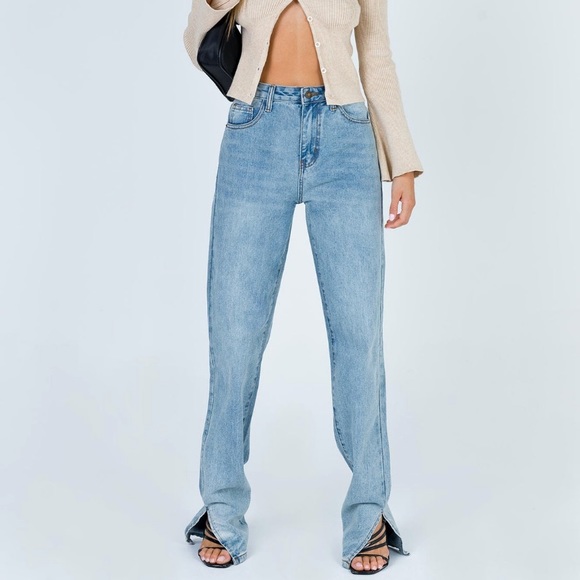 Lioness Alabama Jeans in Black - Picture 5 of 5